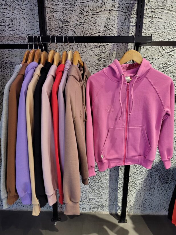 Campera Liza Frizada con Capucha