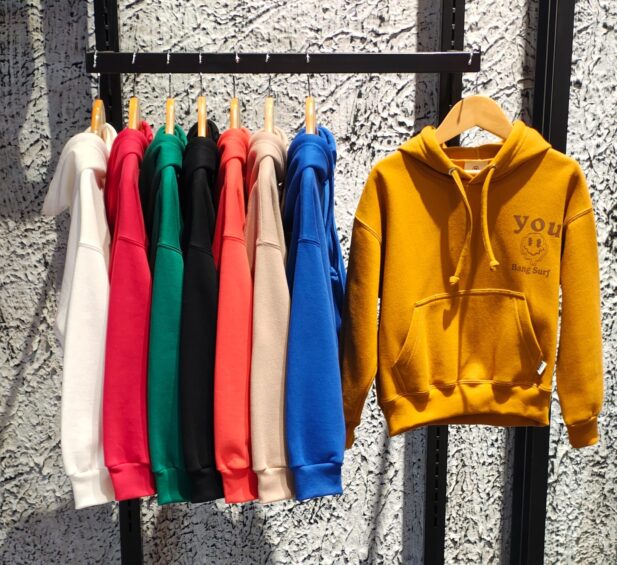 BUEZO OVERSIZE ESTASTAMPADO NIÑO
