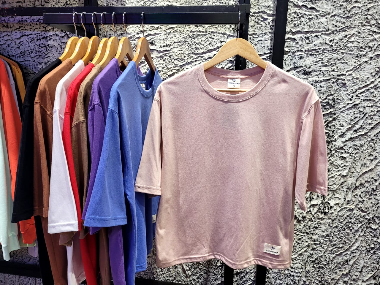 REMERA BOXIFIT LISA UNISEX - Image 3