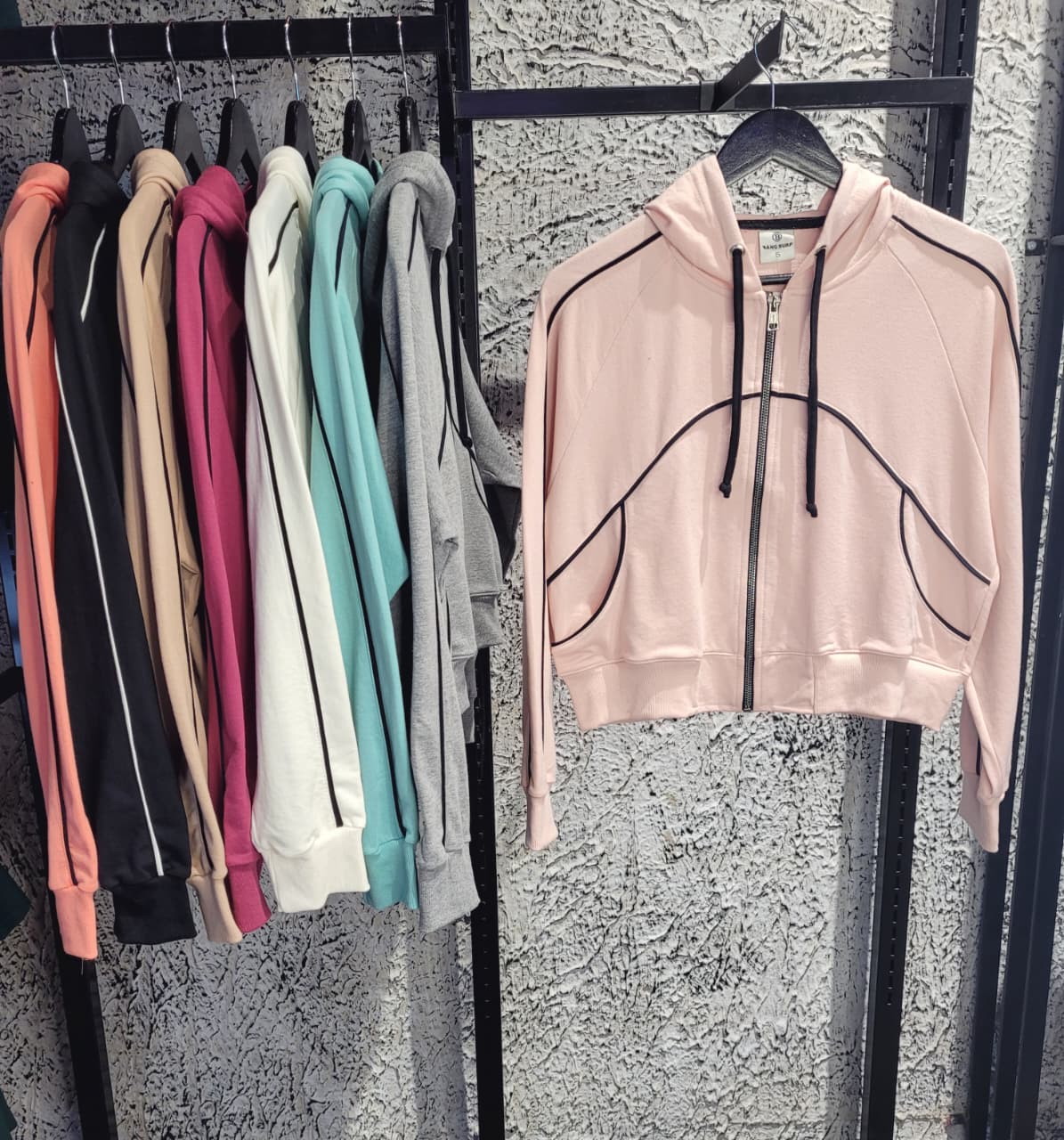 CAMPERA RUSTICA DE DAMA CON VIVO